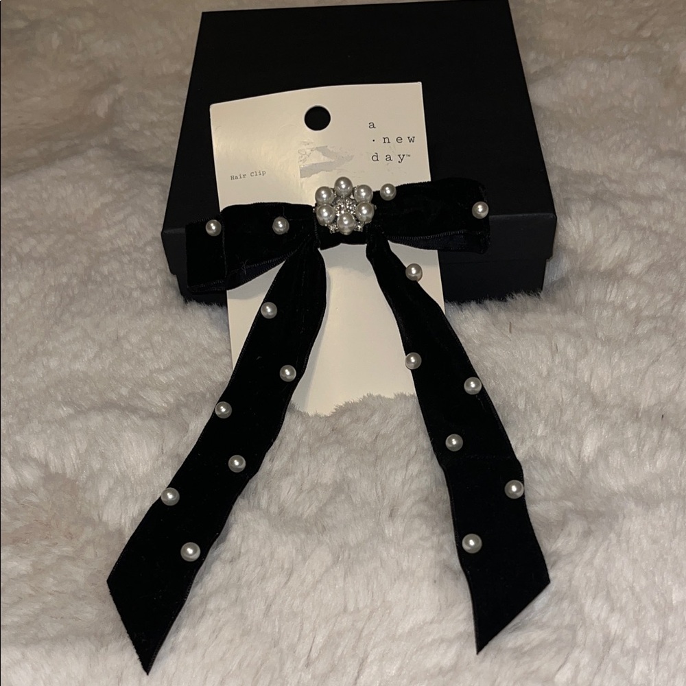 A New Day Black Bow Hair Clip with Pearls